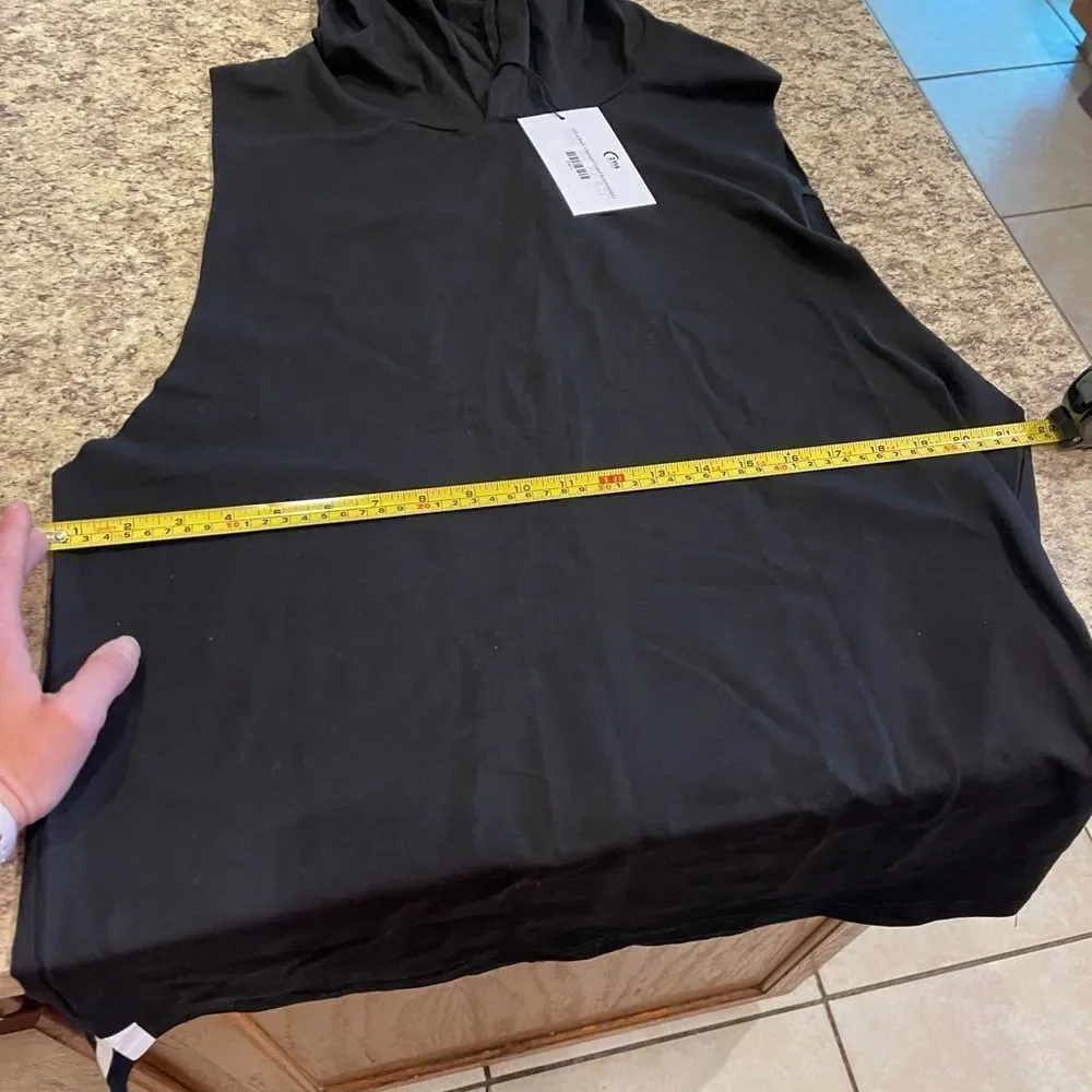 Men Black Champion cutoff hoodie - Picture 2 of 3